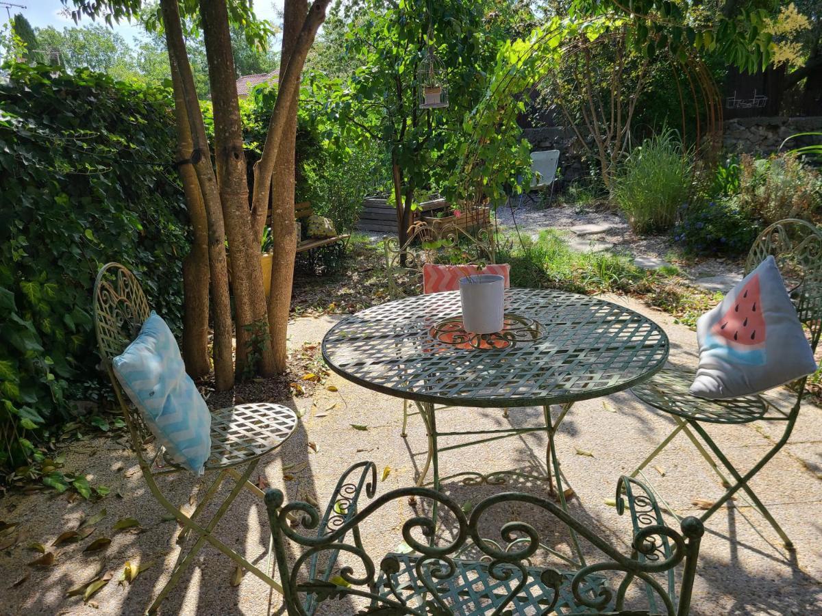 Chez Nous Dans Notre Petit Jardin Apartamento Montpellier Exterior foto